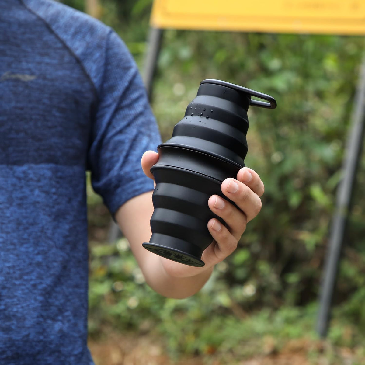 Nefeeko Collapsible Water Bottle, BPA Free Silicone Foldable Water Bottles