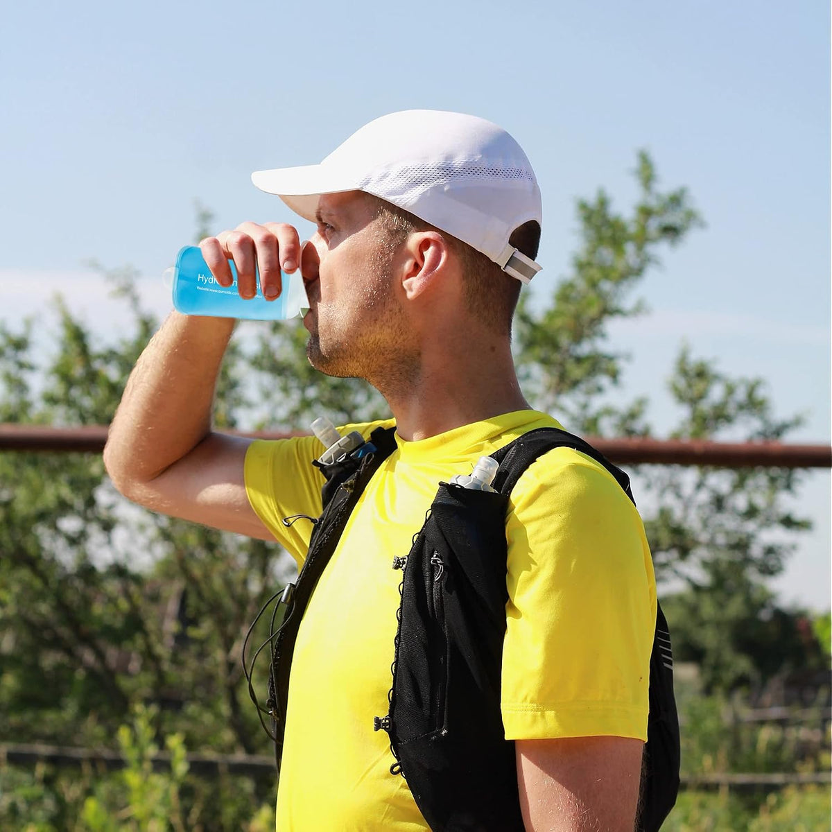 J.CARP 2Pcs 250ml Soft Flask Running Water Bottles, TPU Foldable Running Hydration Flask for Hydration Pack Cycling Hiking Climbing Outdoors Motorbike White